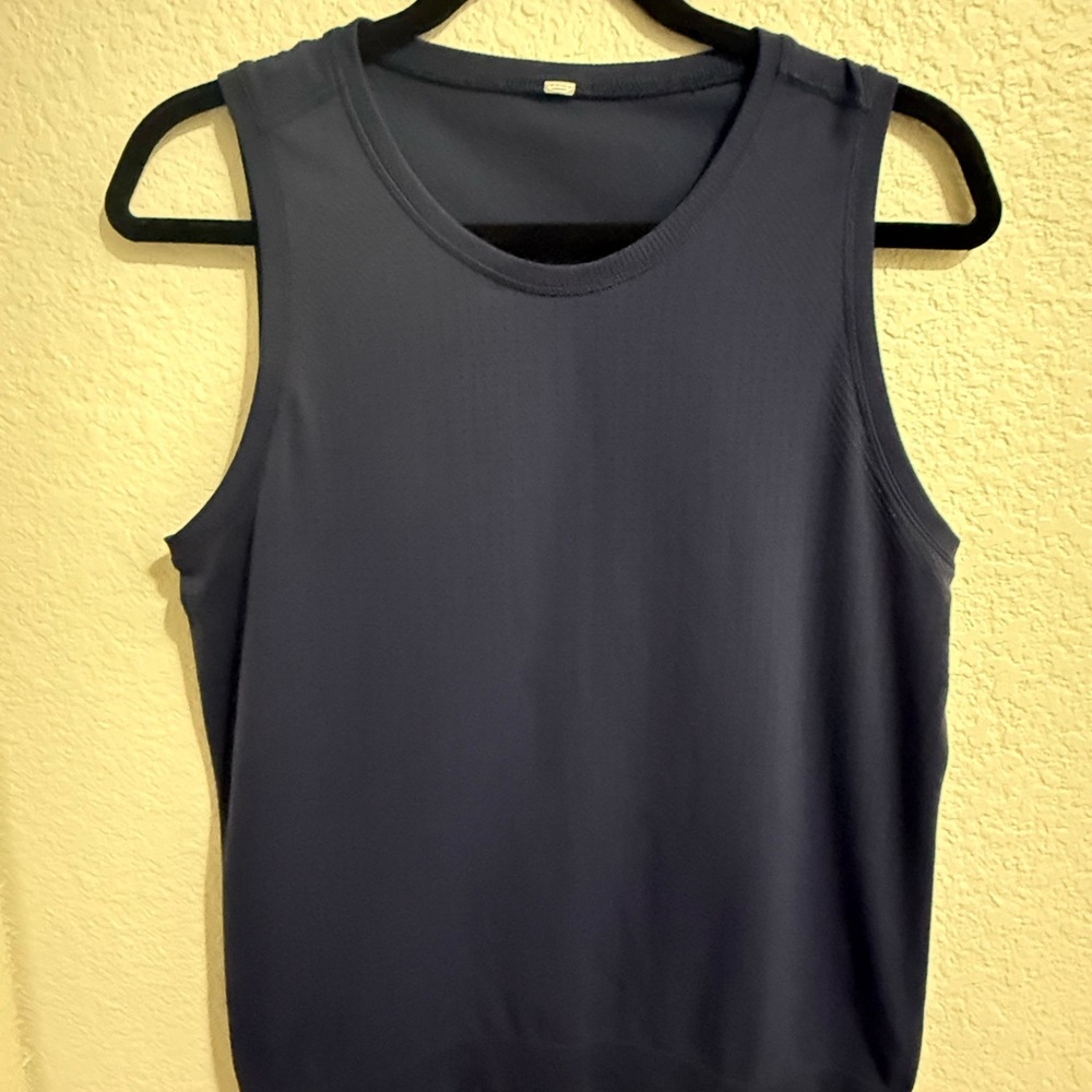 Athleta Navy Sleeveless Women's Workout Top